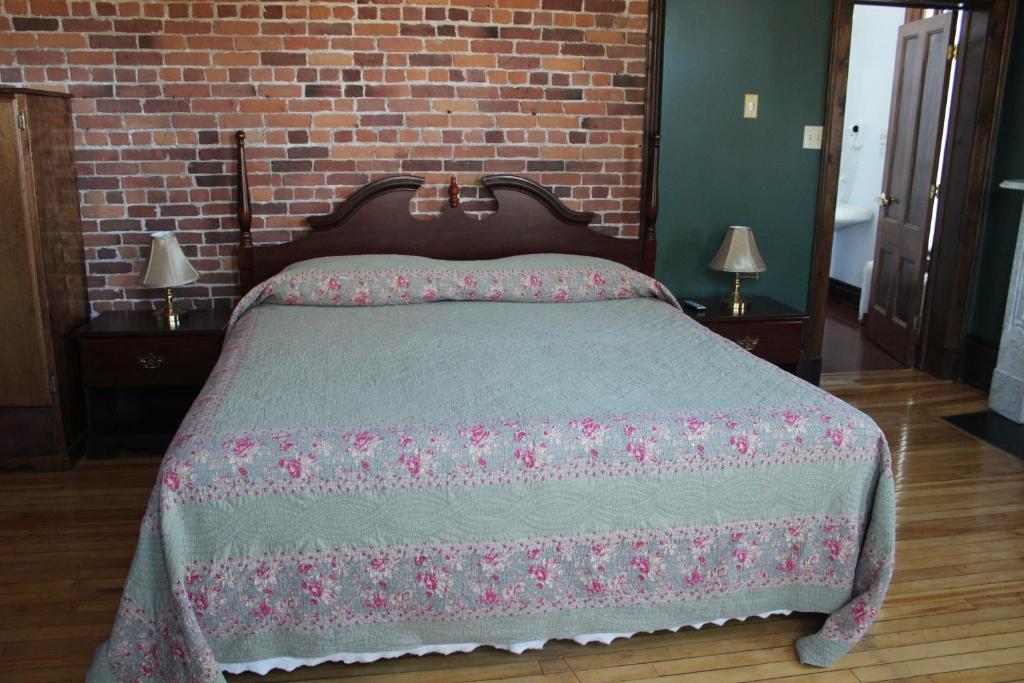 Customs House Inn Піктоу Номер фото